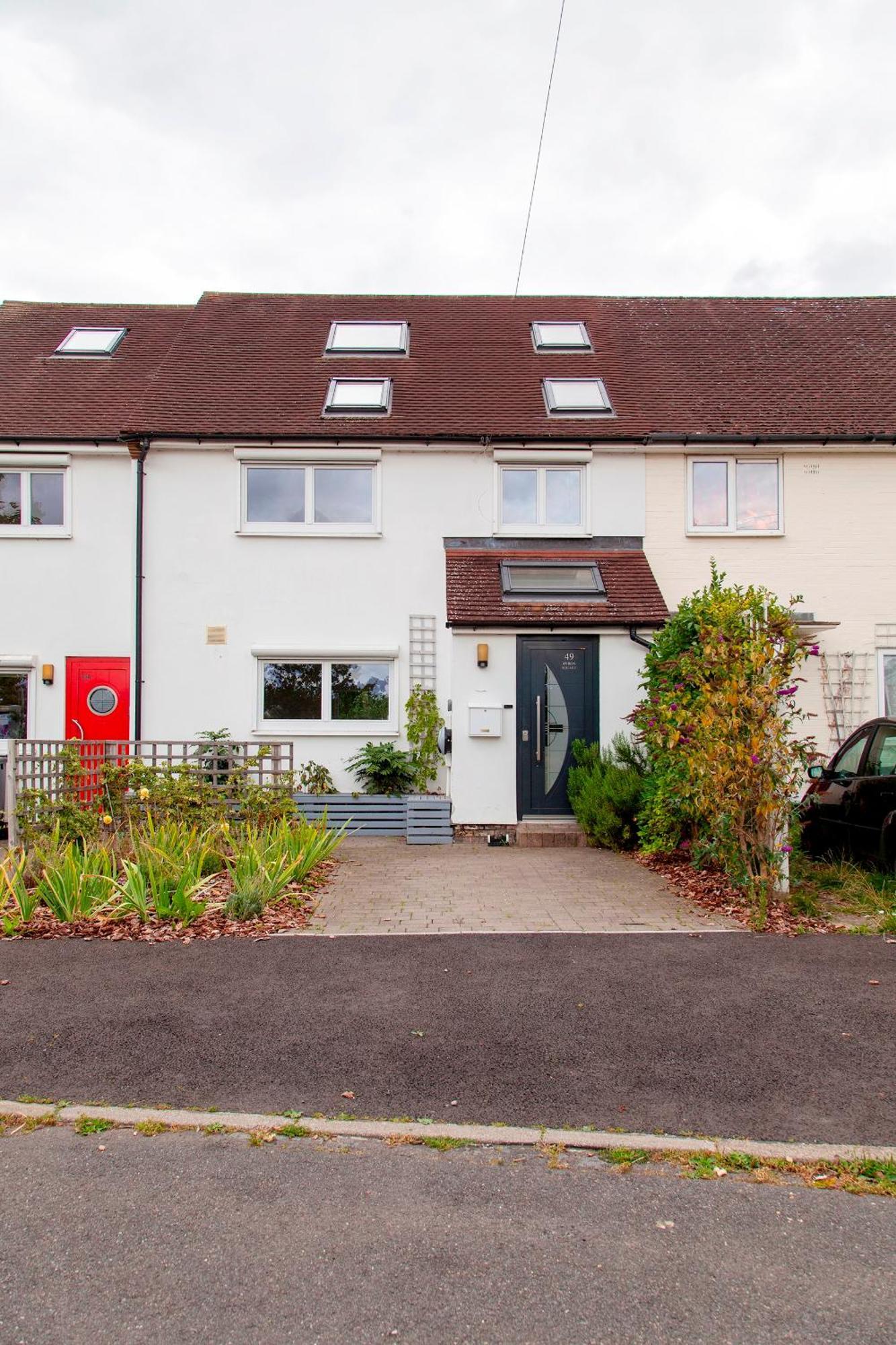 Pass The Keys 49 Byron Square Modern And Spacious 3 Bed Home With Free Parking CBG エクステリア 写真